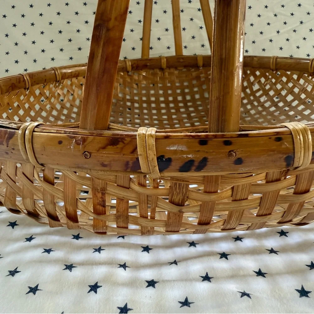 Vintage Republic of China Rattan / Bamboo / Reed Fishing Basket Excellent Cond